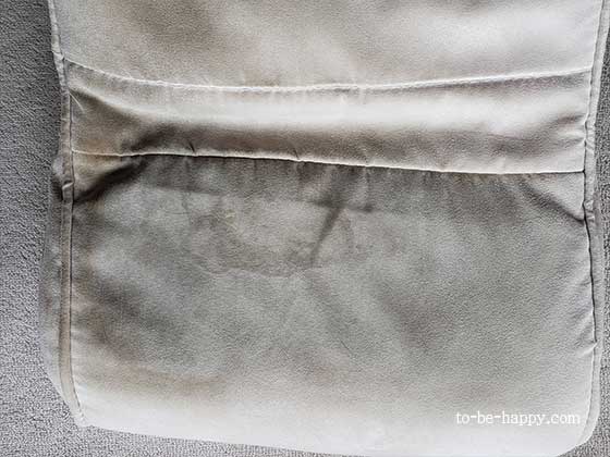 犬のおしっこや汚れがついた布製品